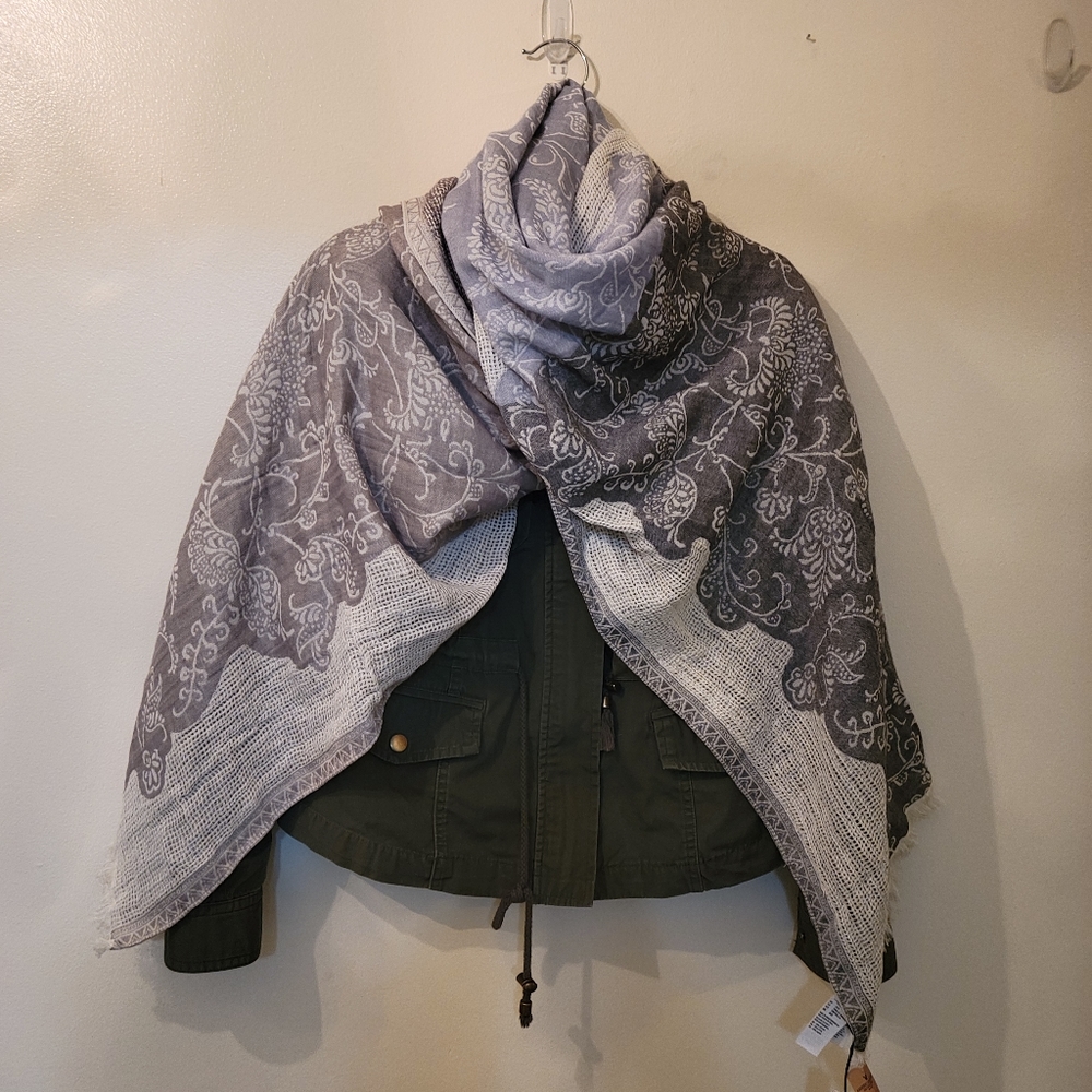 NWT American Eagle Scarf